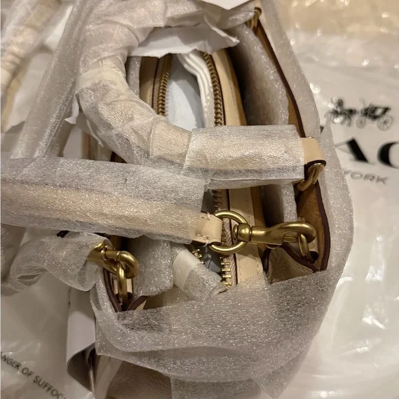 Coach/DisneyRogue 25 Lunar Year of the Dragon Limited Edition,collectible bag - Picture 12 of 12